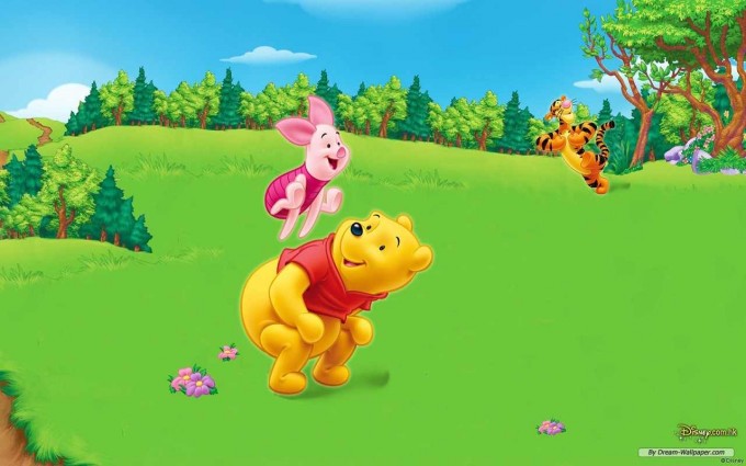 Winnie The Pooh Wallpapers HD playing