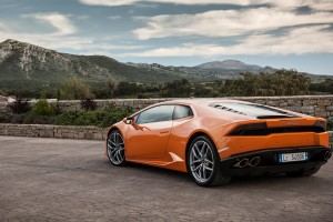 Lamborghini Huracan orange
