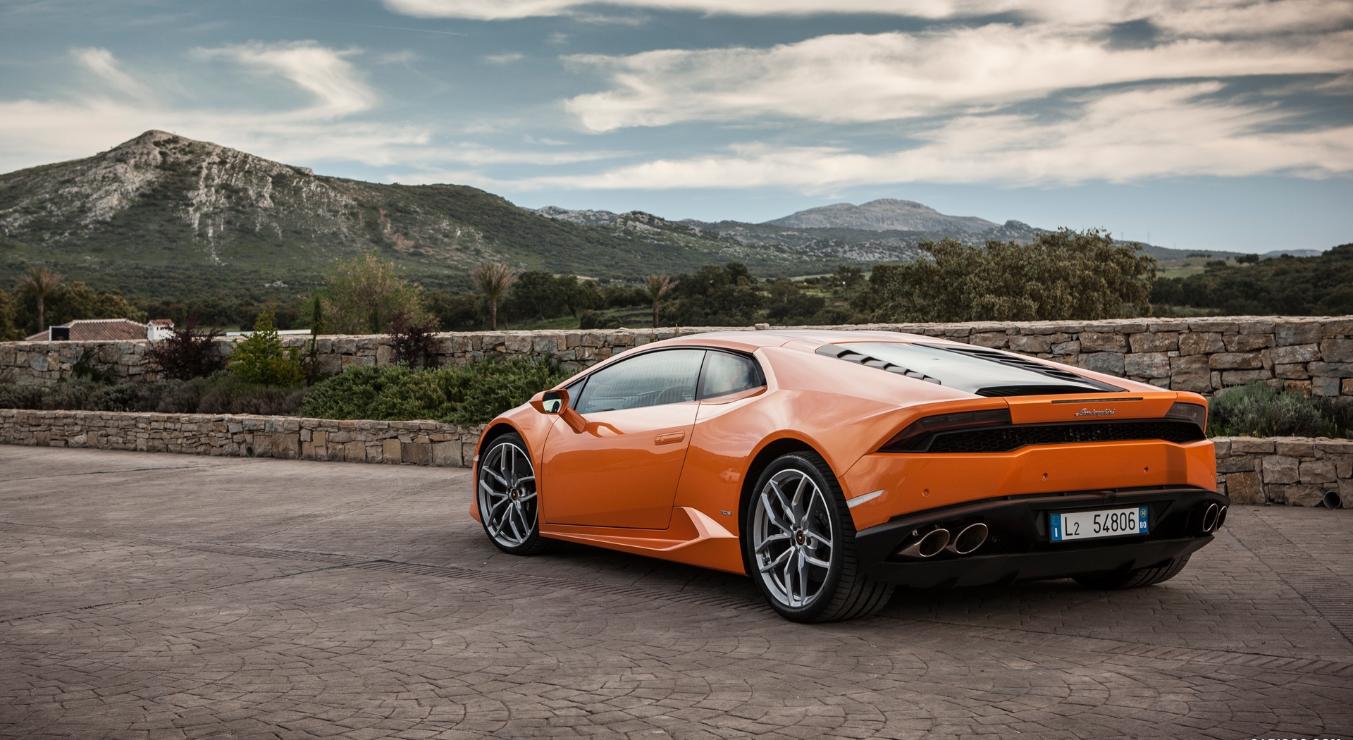Lamborghini Huracan orange - HD Desktop Wallpapers | 4k HD