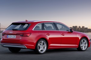 audi a4 avant red side2