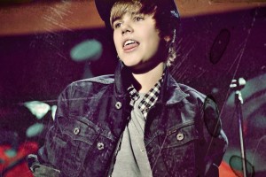 Justin Bieber wallpapers black and white shirt