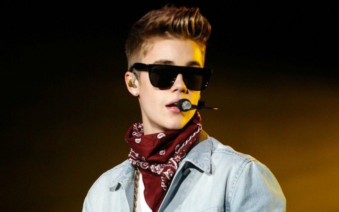 Justin Bieber wallpapers black sunglass