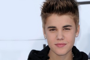 Justin Bieber wallpapers earrings