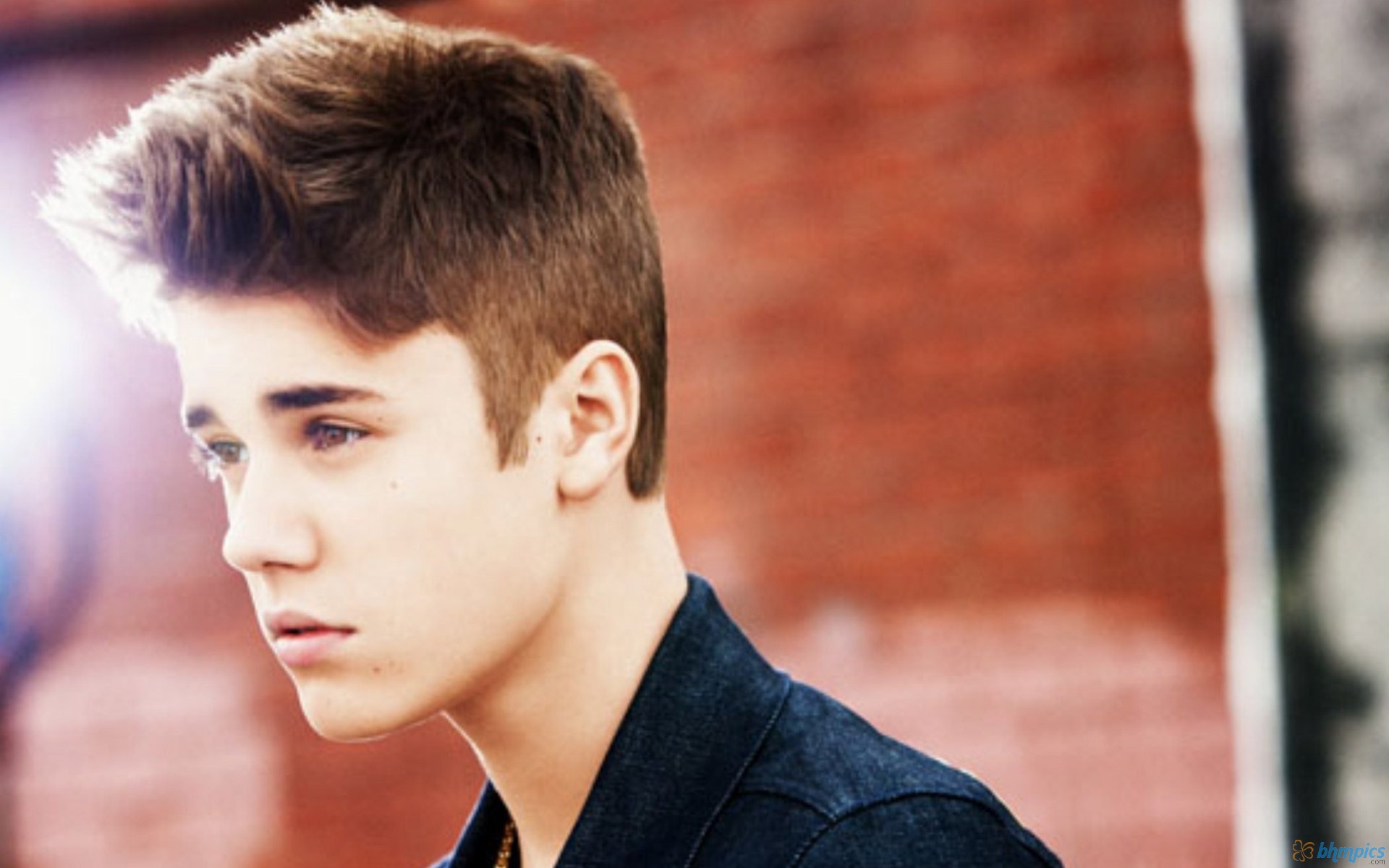 Justin Bieber wallpapers spikes