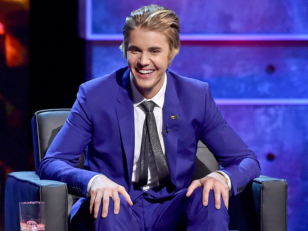 Justin Bieber wallpapers suit