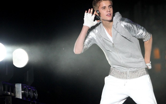 Justin Bieber wallpapers white pants