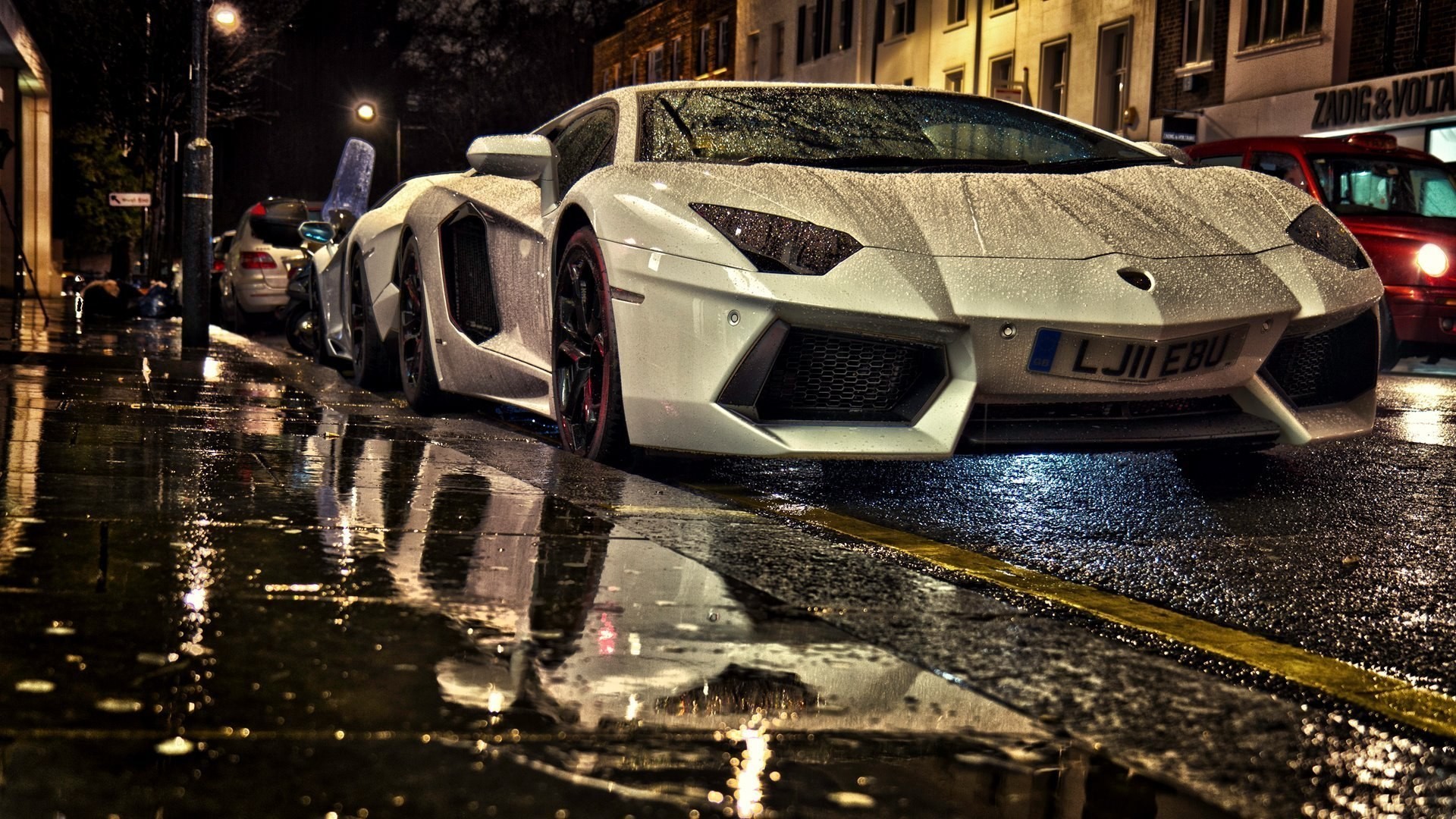 Lamborghini Aventador Wallpapers HD A30 White - lamborghini aventador desktop sports cars, race cars, luxury cars, expensive cars, wallpapers pictures images free download