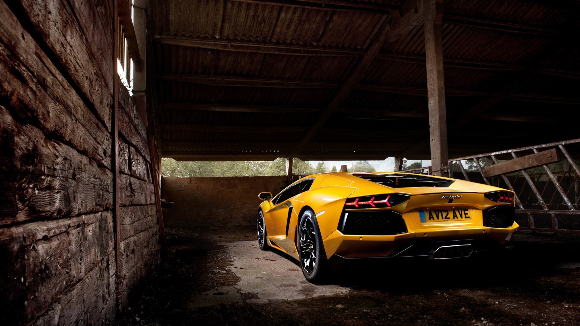 Lamborghini Aventador HD Desktop wallpapers A56