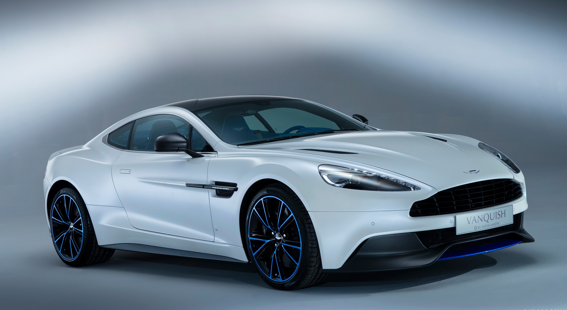 Aston Martin Vanquish Wallpapers White A1