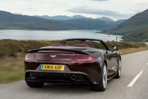 Aston Martin Vanquish Wallpapers road
