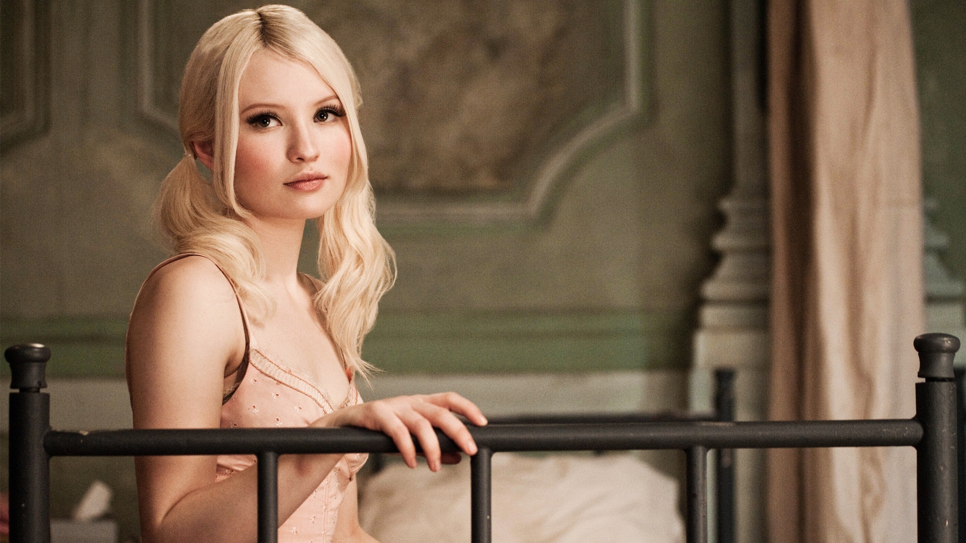 emily browning wallpapers hd a3