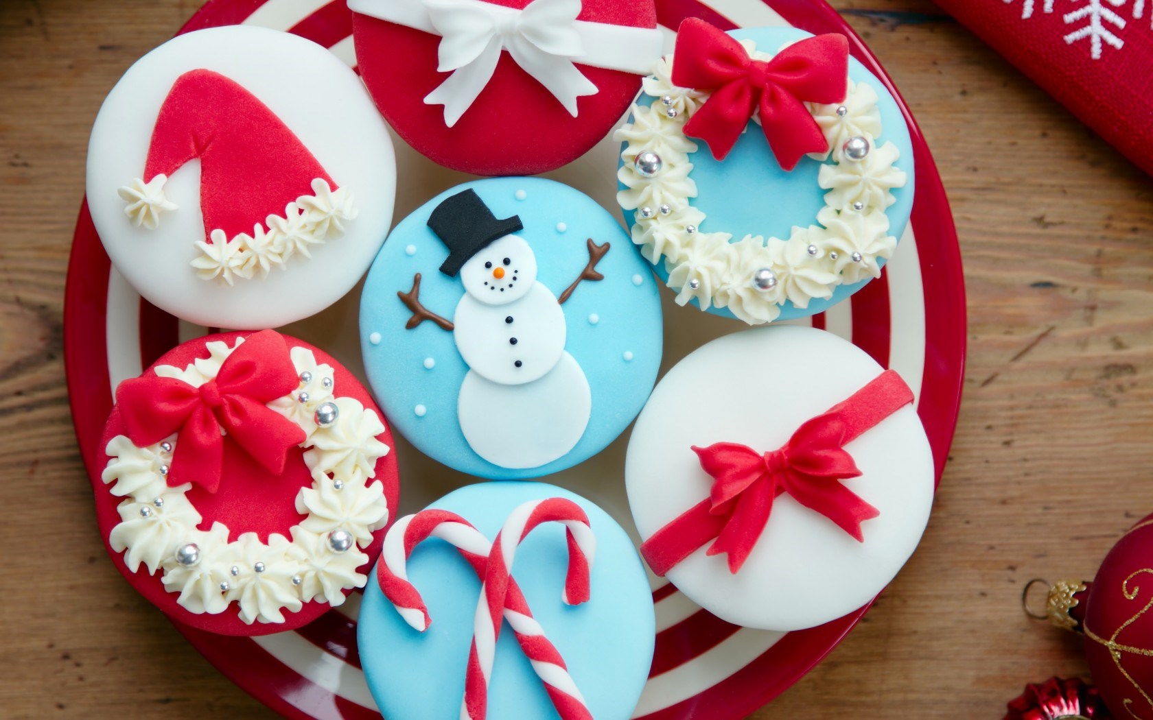 merry christmas wallpapers cute cakes