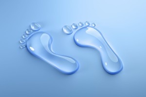 water wallpaper foot prints