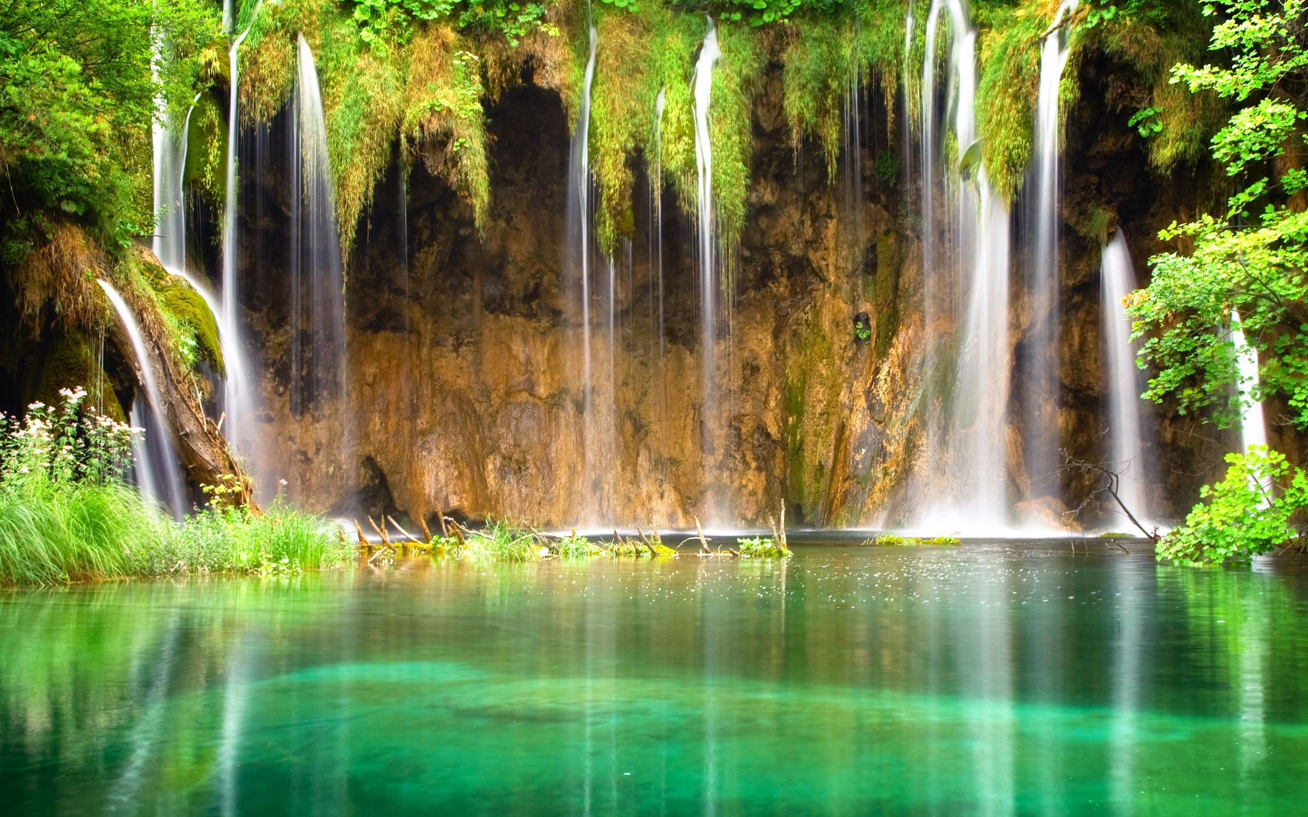waterfall wallpapers download