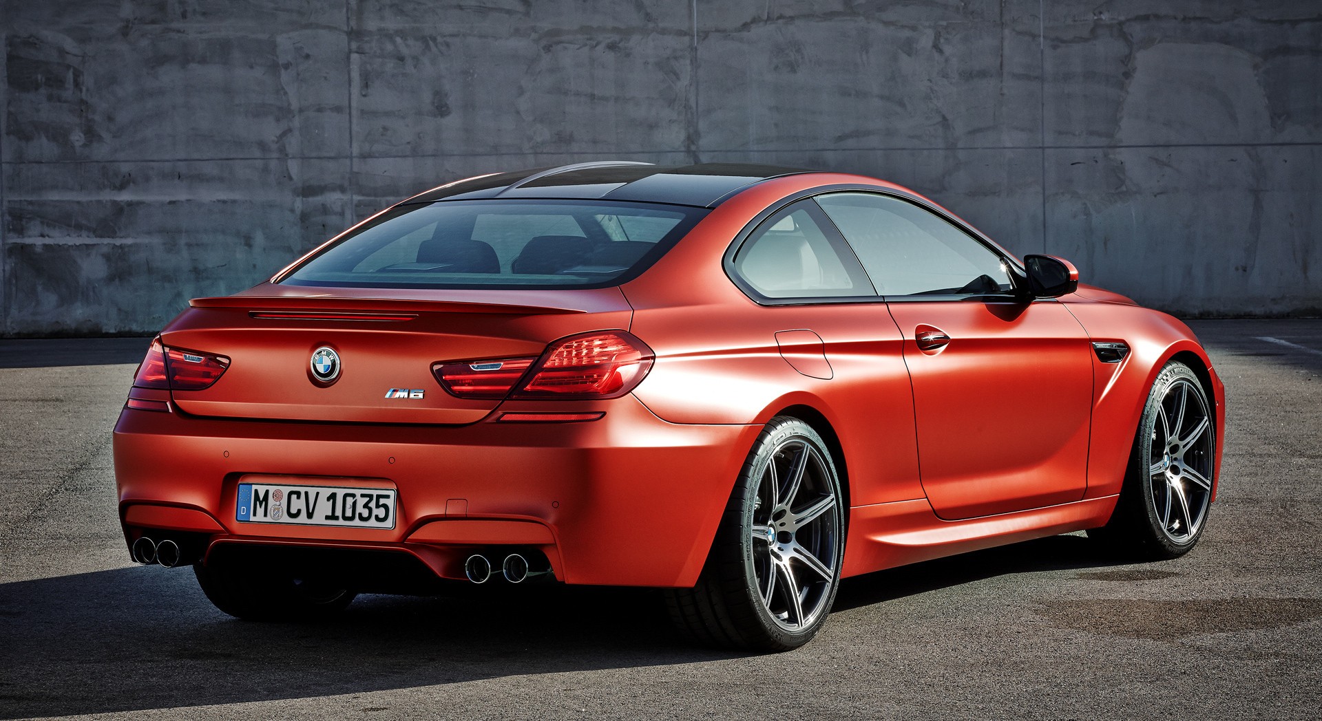 bmw m6  wallpapers rear