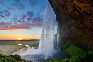 waterfall seljalandsfoss island