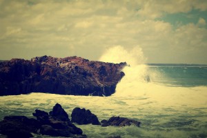 crashing waves ocean